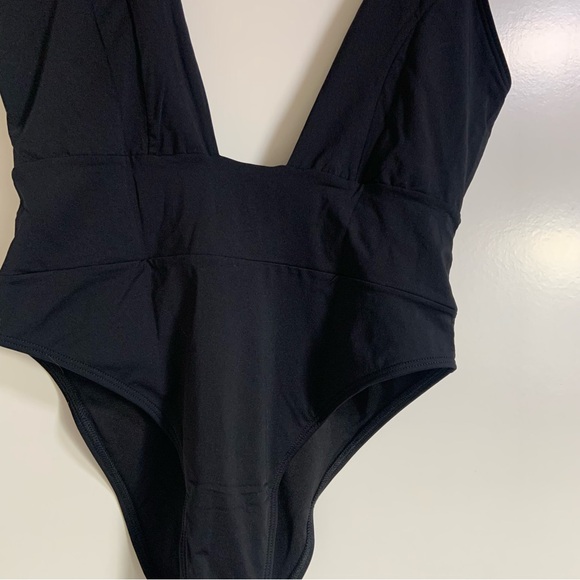 Yandy Plunge Pool One Piece Swimsuit Black Size Large One Piece Swimwear NEW - Picture 4 of 11